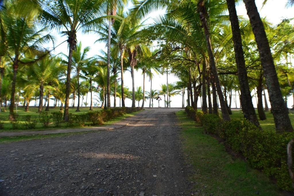 Hotel La Isla Parrita Kültér fotó