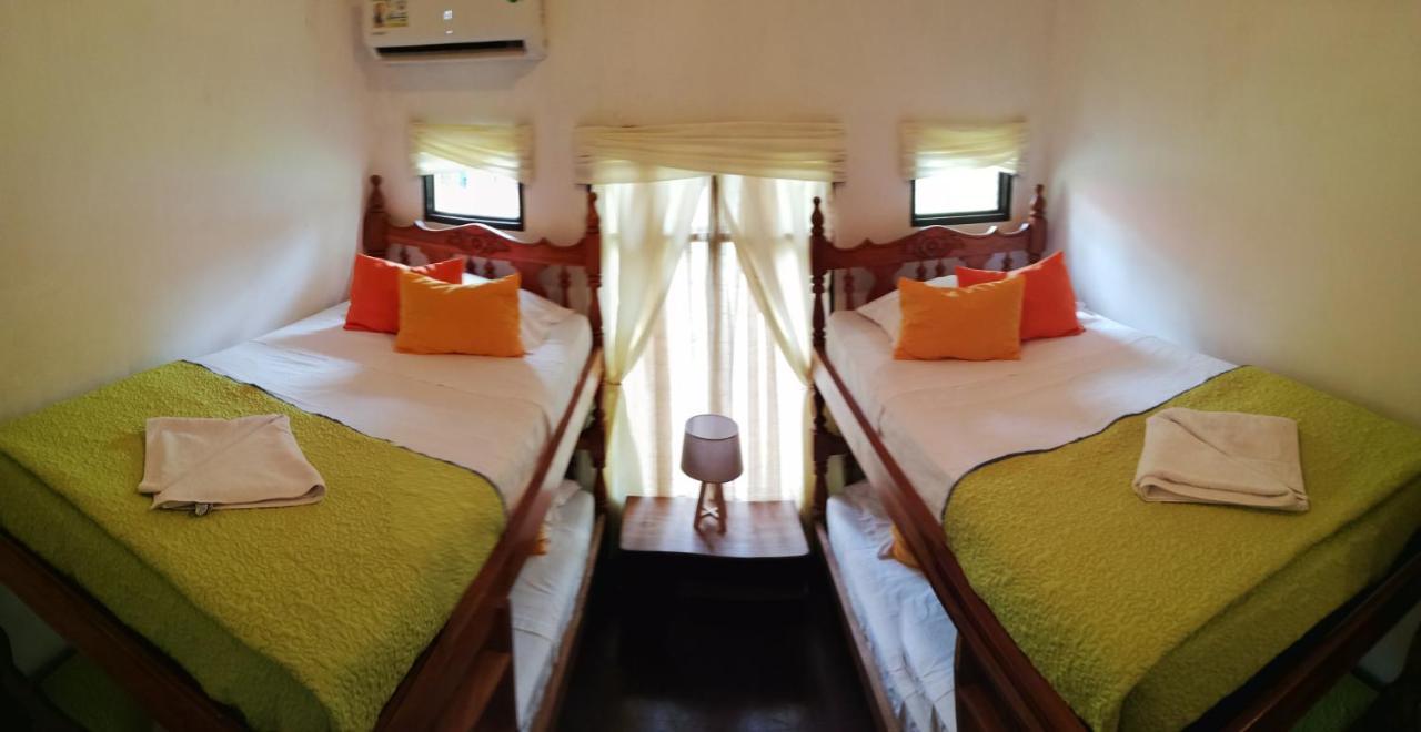Hotel La Isla Parrita Kültér fotó